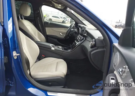 2018 Mercedes-Benz C 300 из США, поврежденный, VIN 55SWF4JB5JU245457